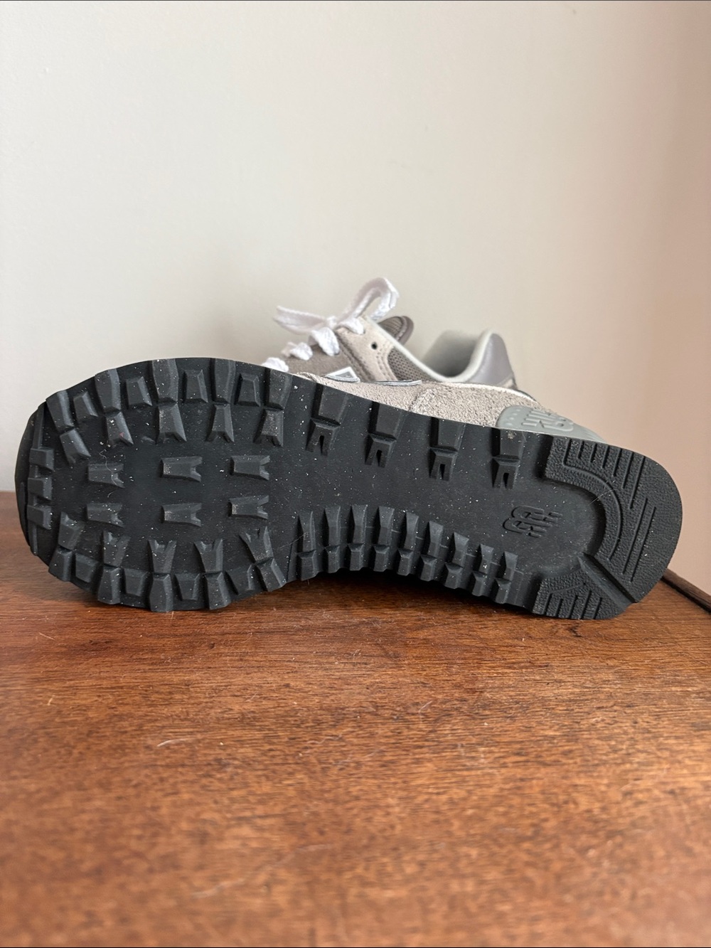 New Balance Classic 574 Tennis Shoes - Picture 4 of 4